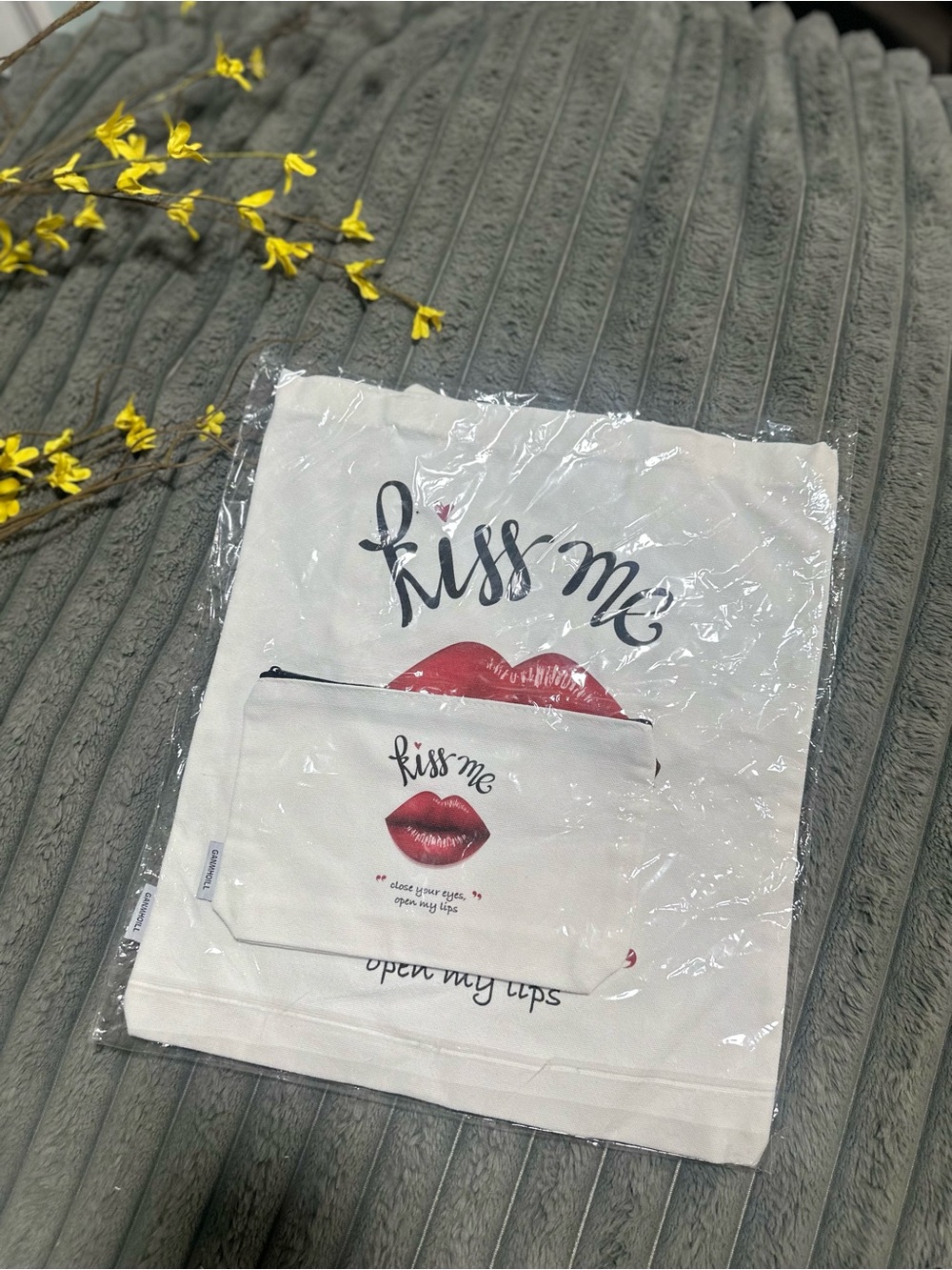 Kiss Me White Canvas Cosmetic Pouch Set with Red Lip Print
